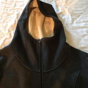 Burton hoodie neck big ooh very comfy fleece I lik